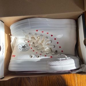 Platform Valentine’s Day Converse